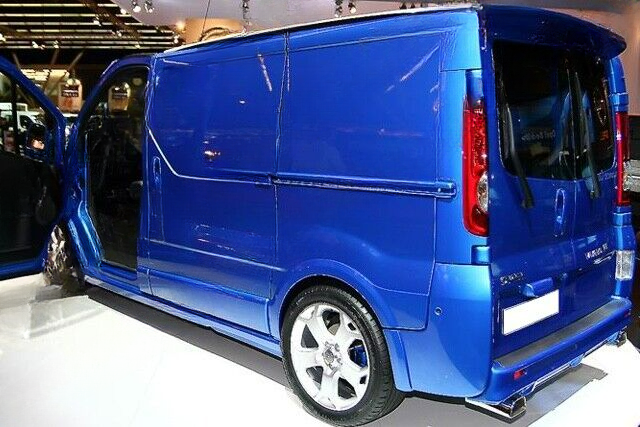 SPOILER ADATTO PER RENAULT TRAFIC / OPEL VIVARO CON DOPPIA PORTA ( 2001-2014 )