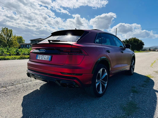 1385 SPOILER POSTERIORE SUL COFANO PER AUDI Q8 NERO LUCIDO ABS