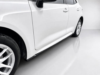 👉Gonne Laterali per Toyota Corolla MK12 Hatchback 18+ Sottoporta Nero Lucido👈