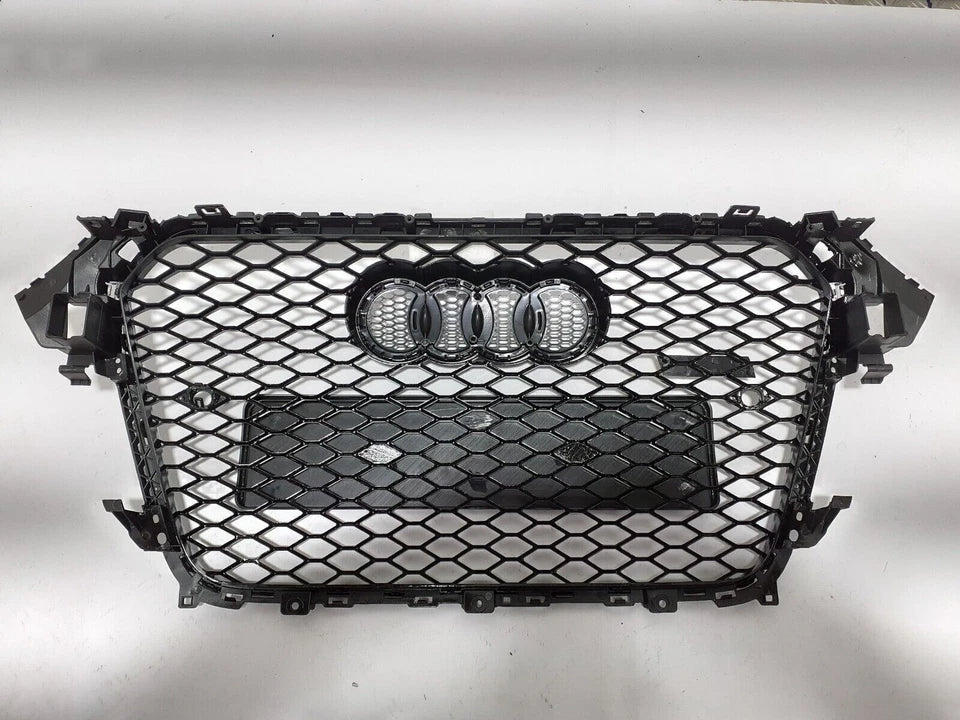 🔥ART.5629 GRIGLIA ANTERIORE A NIDO D’APE NERO LUCIDO PER AUDI A4 B8.5 13–15🔥
