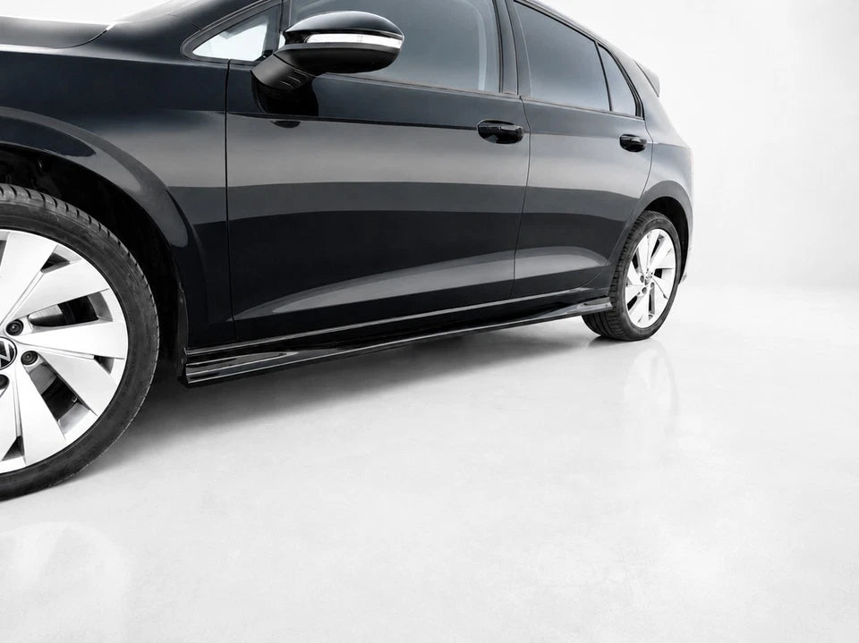 👉Estensioni laterali per Volkswagen Golf MK8/MK8 Facelift in ABS nero lucido👈