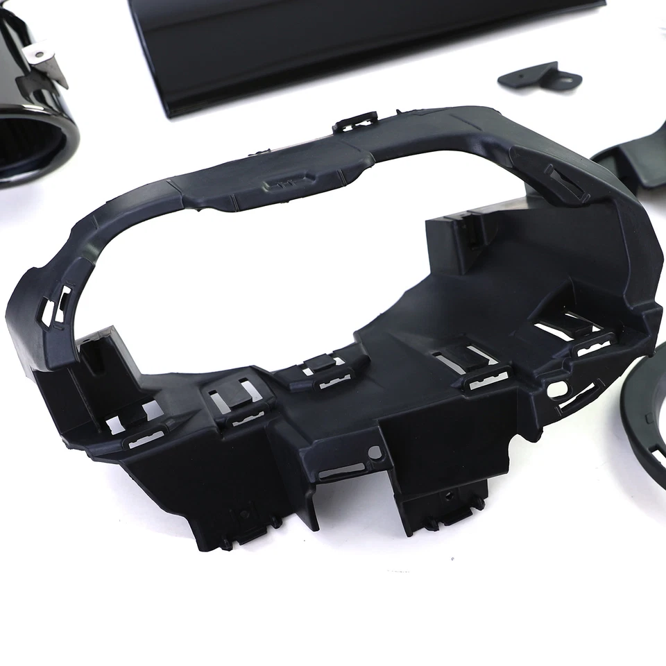 💕Diffusore Posteriore Sport con Terminali di Scarico Nero per Mercedes CLA 💕