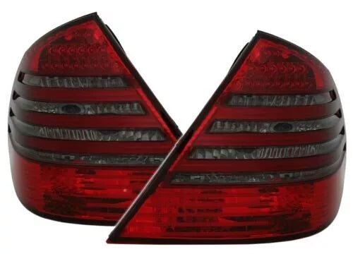 Set di fanali posteriori LED IN rosso fumo per Mercedes W211 CLA