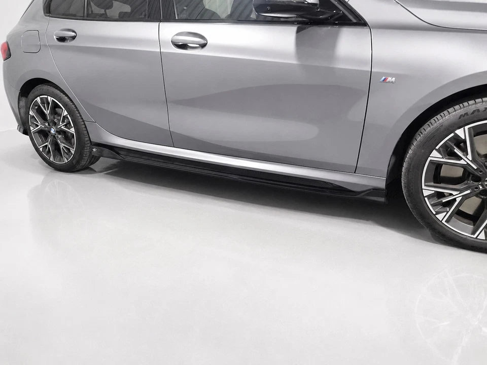 👉Gonne laterali versione 2 per BMW Serie 1 F70 M-Pack / M135i ABS nero lucido👈