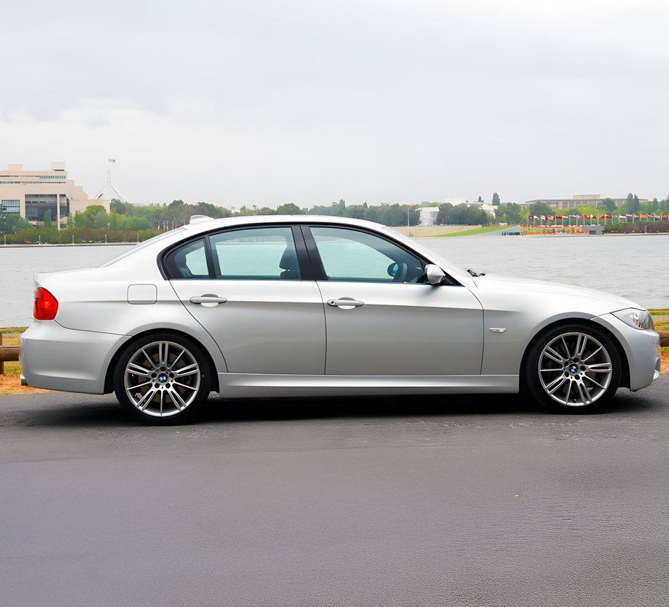 💫ART.5328 Bodykit per BMW E90 Look M LCI 2009-2012💫