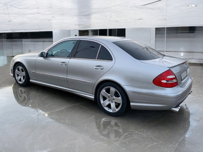 Minigone adatto per Mercedes E-Class W211 Sedan Estate 2002-2009