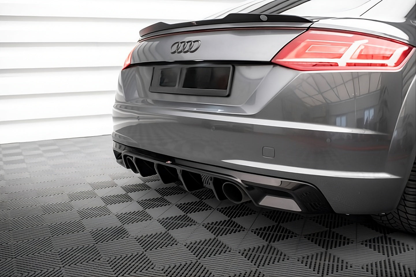 💫Diffusore Posteriore Street+ adatto per Audi TT S-Line 8S nero lucido💫