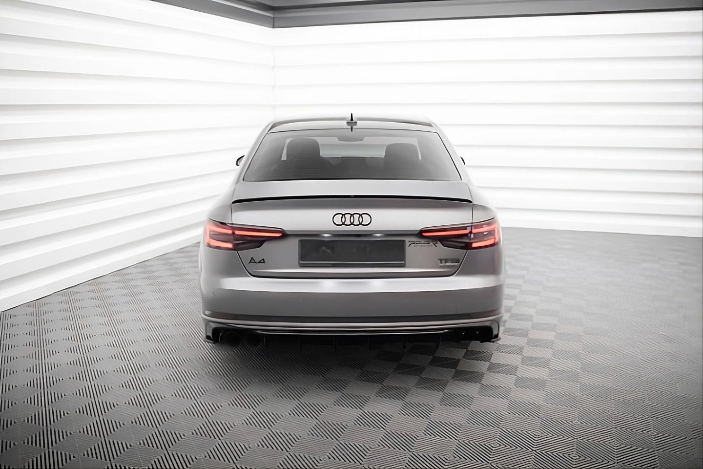 💫Street+ Diffusore Posteriore V.1 adatto per Audi A4 S-line B9 2015-2019💫