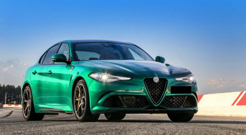 💫ART.6890 Griglia Anteriore Effetto carbonio per Alfa Romeo Giulietta (2010-2020)💫