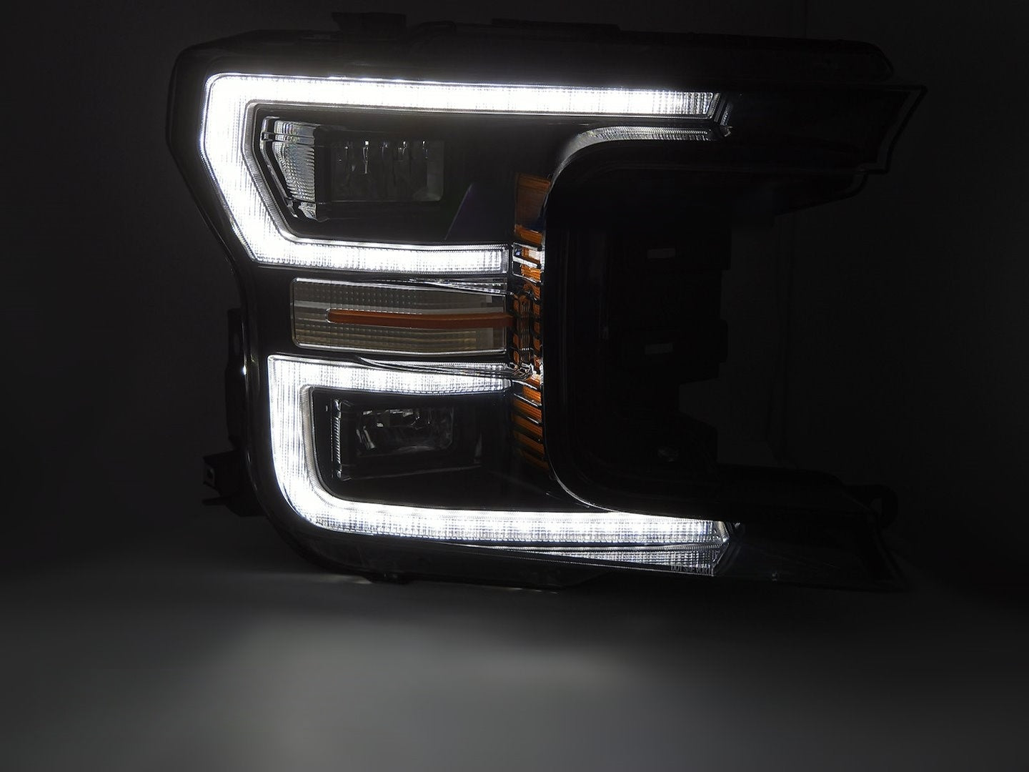 💫ART.9348 FARI ANTERIORI CON LED DRL SEQ PER FORD F150 MK13 17-20💫