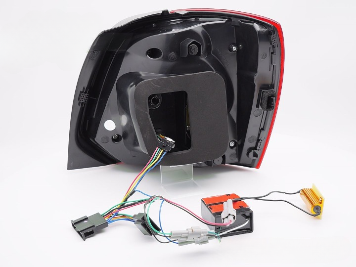 💫ART.9353 FARI POSTERIORI ROSSO (LED) PER VW POLO V 09-17💫