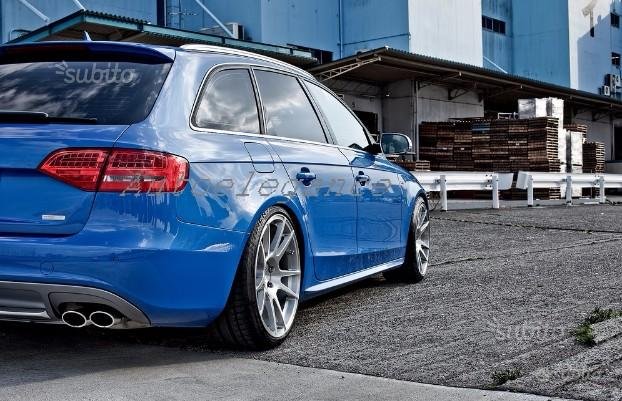 0046 AUDI A4 B8 8K AVANT BERLIN MINIGONNE LATERALI SOTTO PORTA LOOK SLINE S4 RS AUTOELEGANCERICAMBI