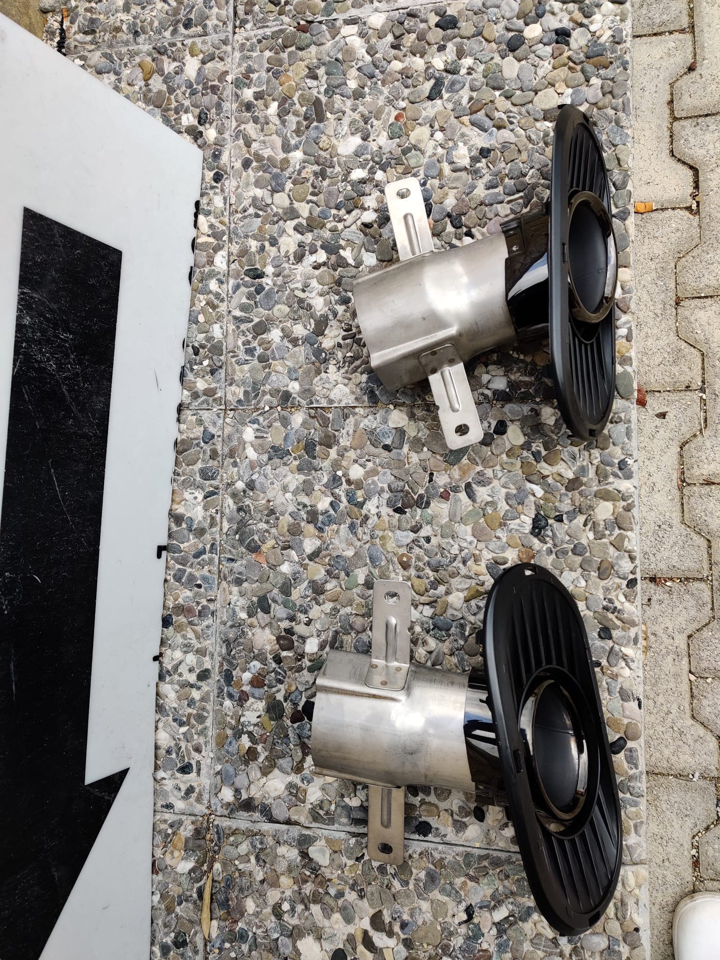 MERCEDES A W177 CLA W118 GLB GLA PAIR OF BLACK EXHAUST TIPPER AMG LOOK A35