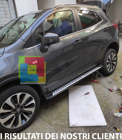 PEDANE LATERALI OPEL MOKKA / MOKKA X 2012+ SOTTO PORTA ANTISCIVOLO