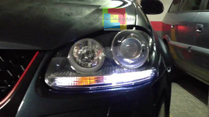 VW GOLF 5 MK5 V 2003-2008 FARI ANTERIORI LOOK GTI FANALI CON POSIZIONE LED .-
