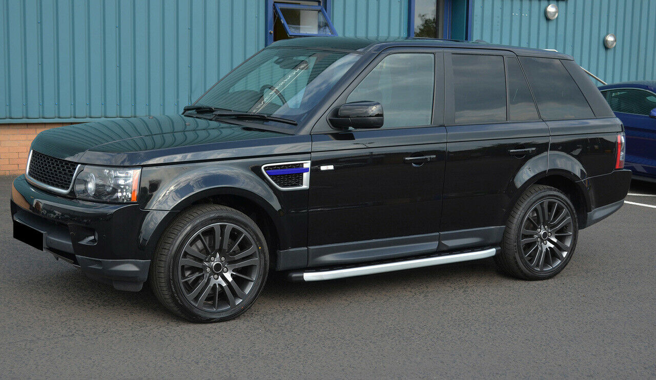 PEDANE LATERALI RANGE ROVER SPORT 2005-2013 SOTTO PORTA ANTISCIVOLO NERO .-..