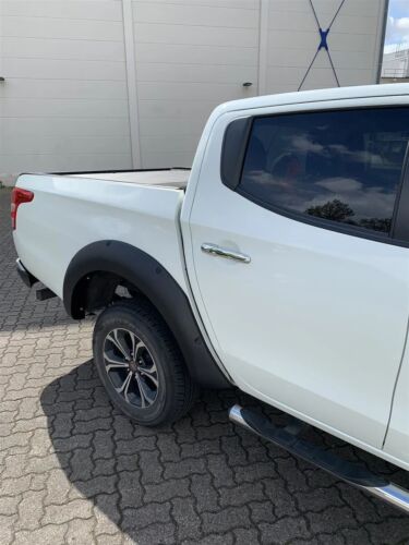PARAFANGHI ALLARGATI PER MITSUBISHI L200 TRITON LOOK SPORTIVO ABS OPACO GREZZO