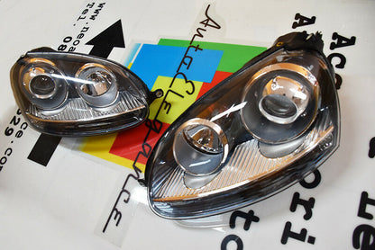 VW GOLF 5 MK5 V 2003-2008 FARI ANTERIORI LOOK GTI FANALI CON POSIZIONE LED .-
