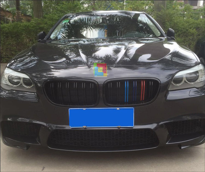 CALANDRA DOPPIA STRISCIA BMW SERIE 5 F10 F11 2010+ GRIGLIE ANTERIORI LOOK M5 AUTOELEGANCERICAMBI
