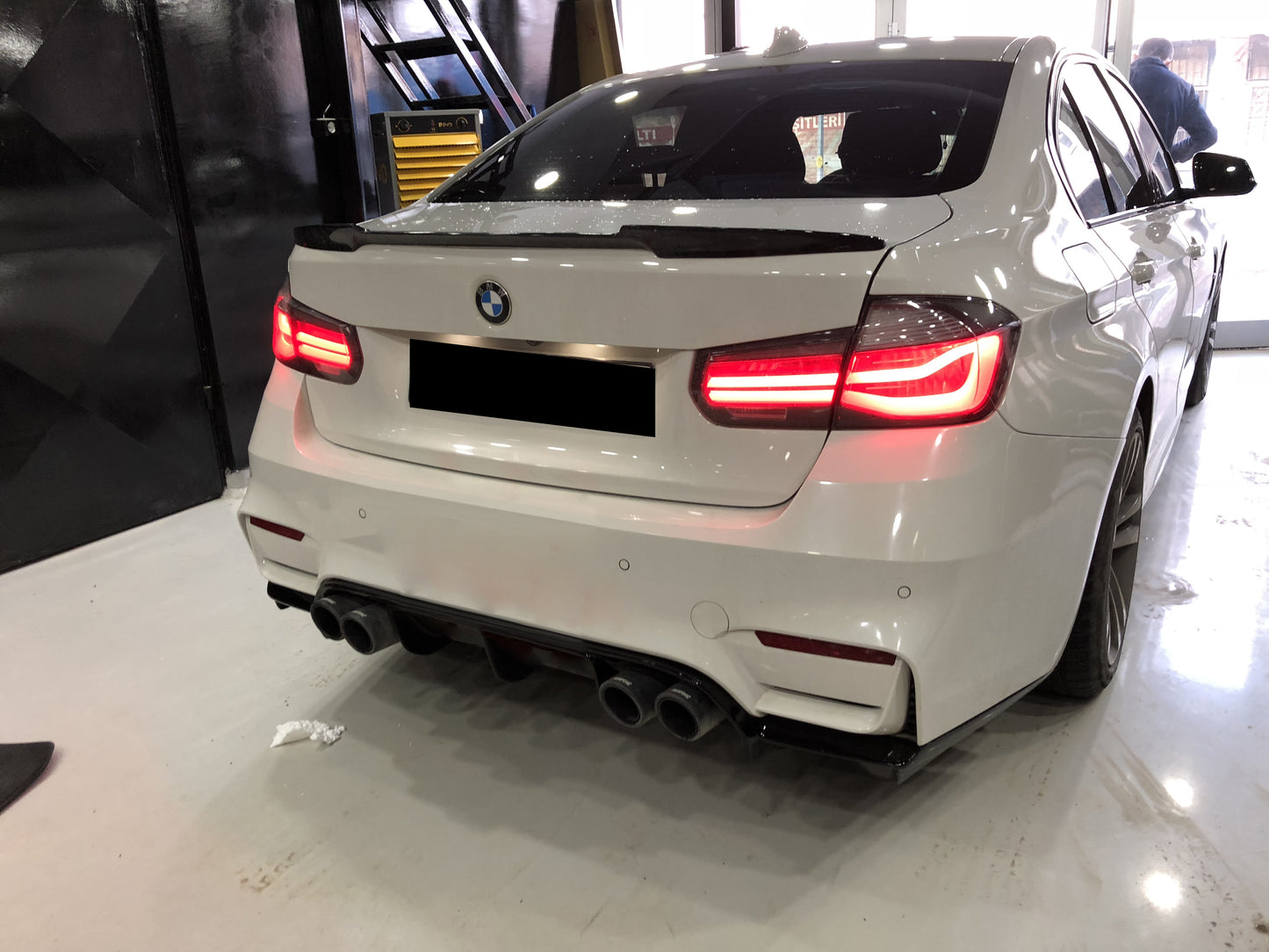 DIFFUSORE POSTERIORE BMW SERIE 3 F30 M3 SOTTO PARAURTI NERO + SPLITTER LATO 0141