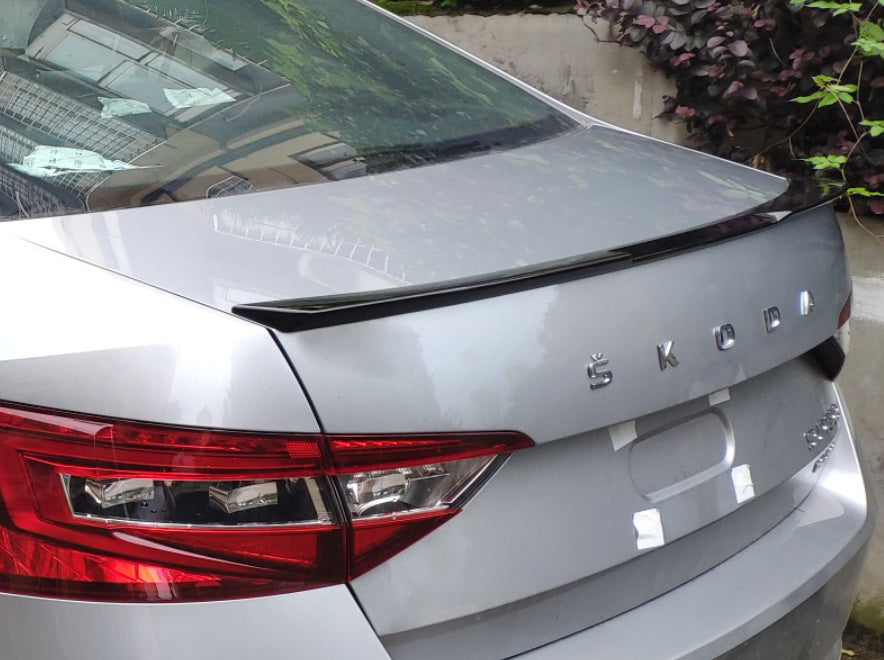 SKODA SUPERB III 2015+ REAR BONNET SPOILER TUNING LOOK SPORT ABS