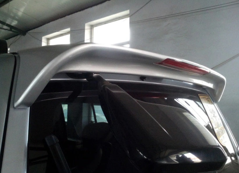 SPOILER POSTERIORE SUL TETTO MITSUBISHI PAJERO 2006-2014 CON TERZO STOP LED