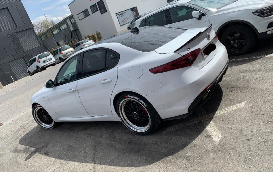ALFA ROMEO GIULIA HOOD SPOILER FROM 2015+ SPORTY DESIGN IN CARBON ABS