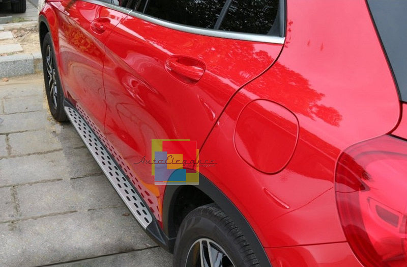 PEDANE LATERALI MERCEDES GLA X156 2014+ SOTTO PORTA ALLUMINIO & PVC