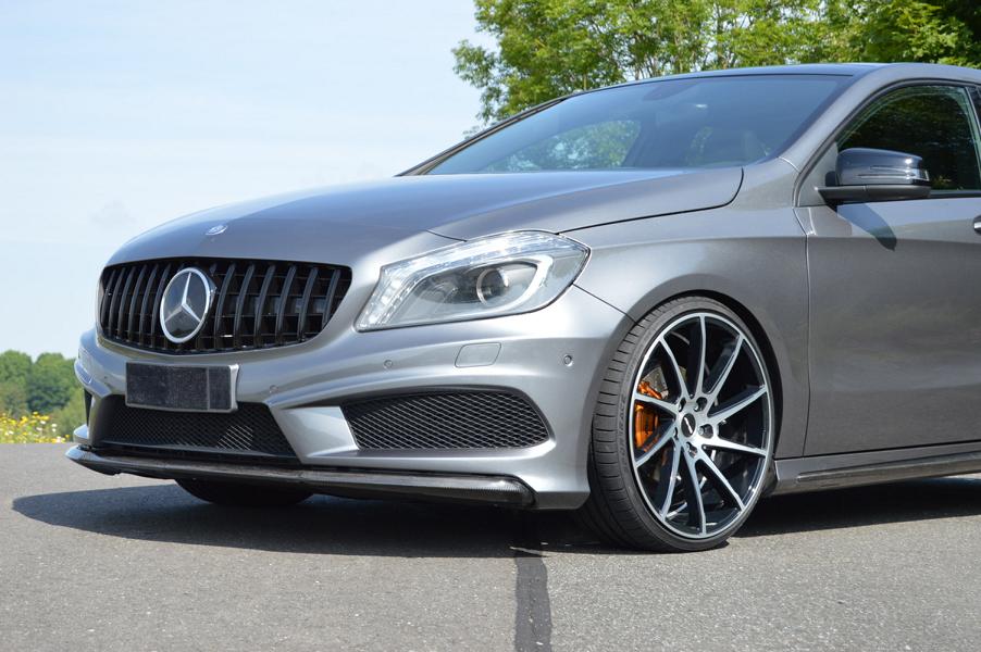 GRIGLIA ANTERIORE NERA PER MERCEDES CLASSE A W176 2012-2015 CALANDRA AMG