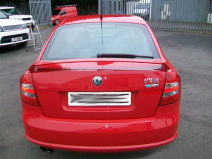 SPOILER POSTERIORE SUL COFANO SKODA OCTAVIA II 2 04-09 ALETTONE LOOK RS