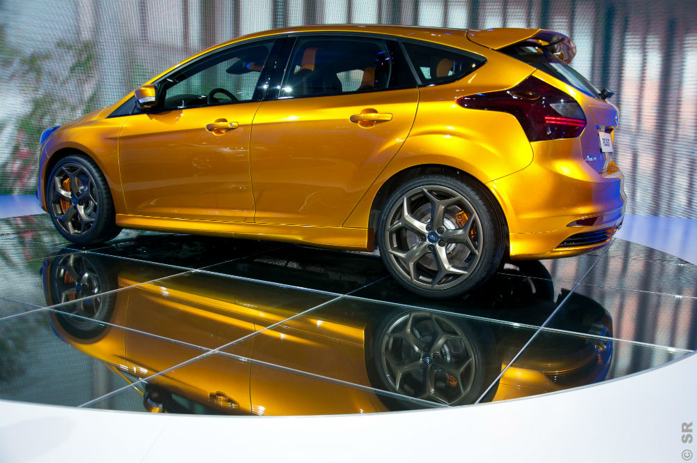 SPOILER SUL LUNOTTO POSTERIORE FORD FOCUS 3 MK3 2011+ ALETTONE LOOJ RS