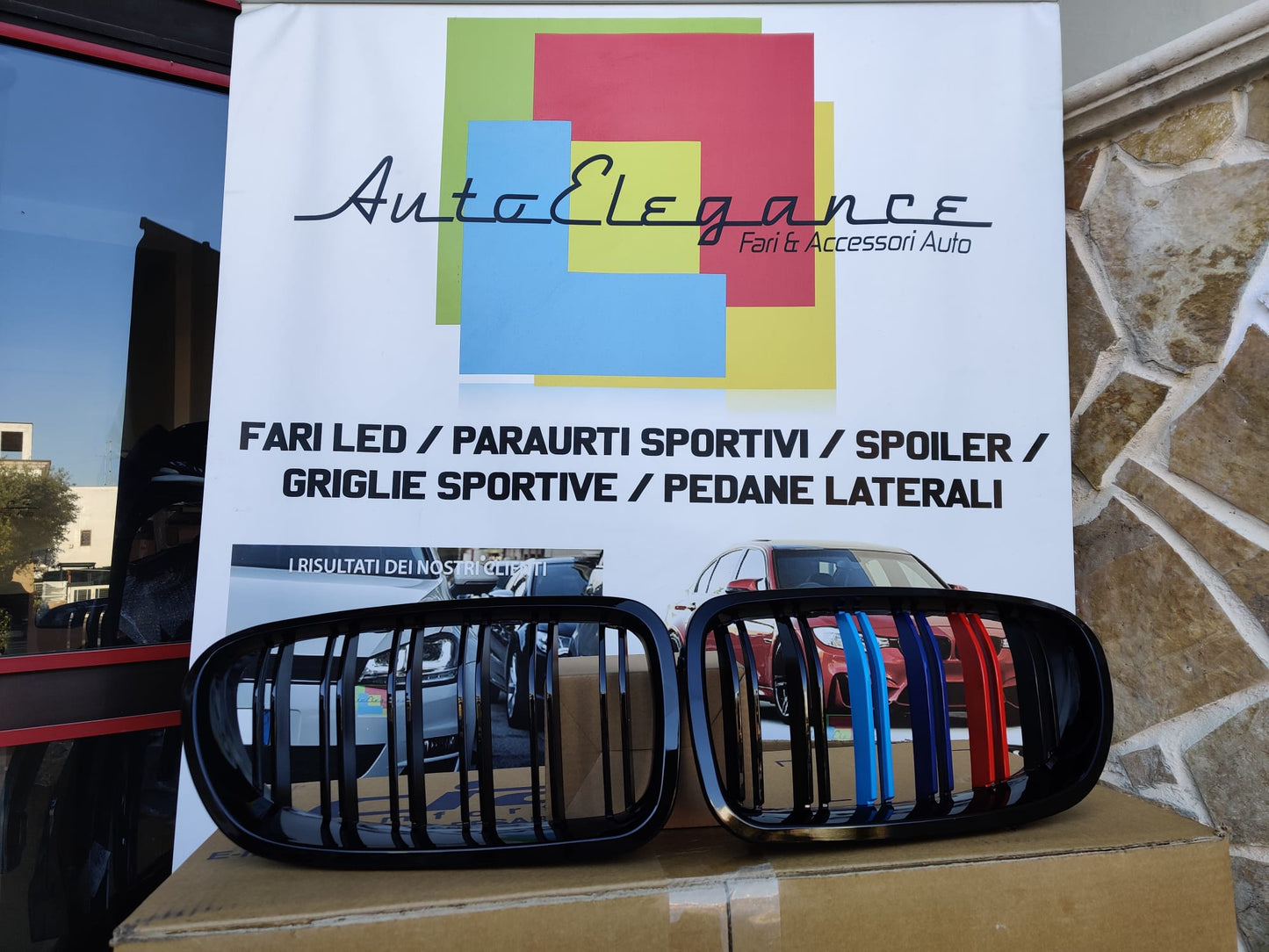 DOPPIA STRISCIA BMW SERIE 5 F10 F11 09-17 GRIGLIE ANTERIORI 3 COLORI M ABS
