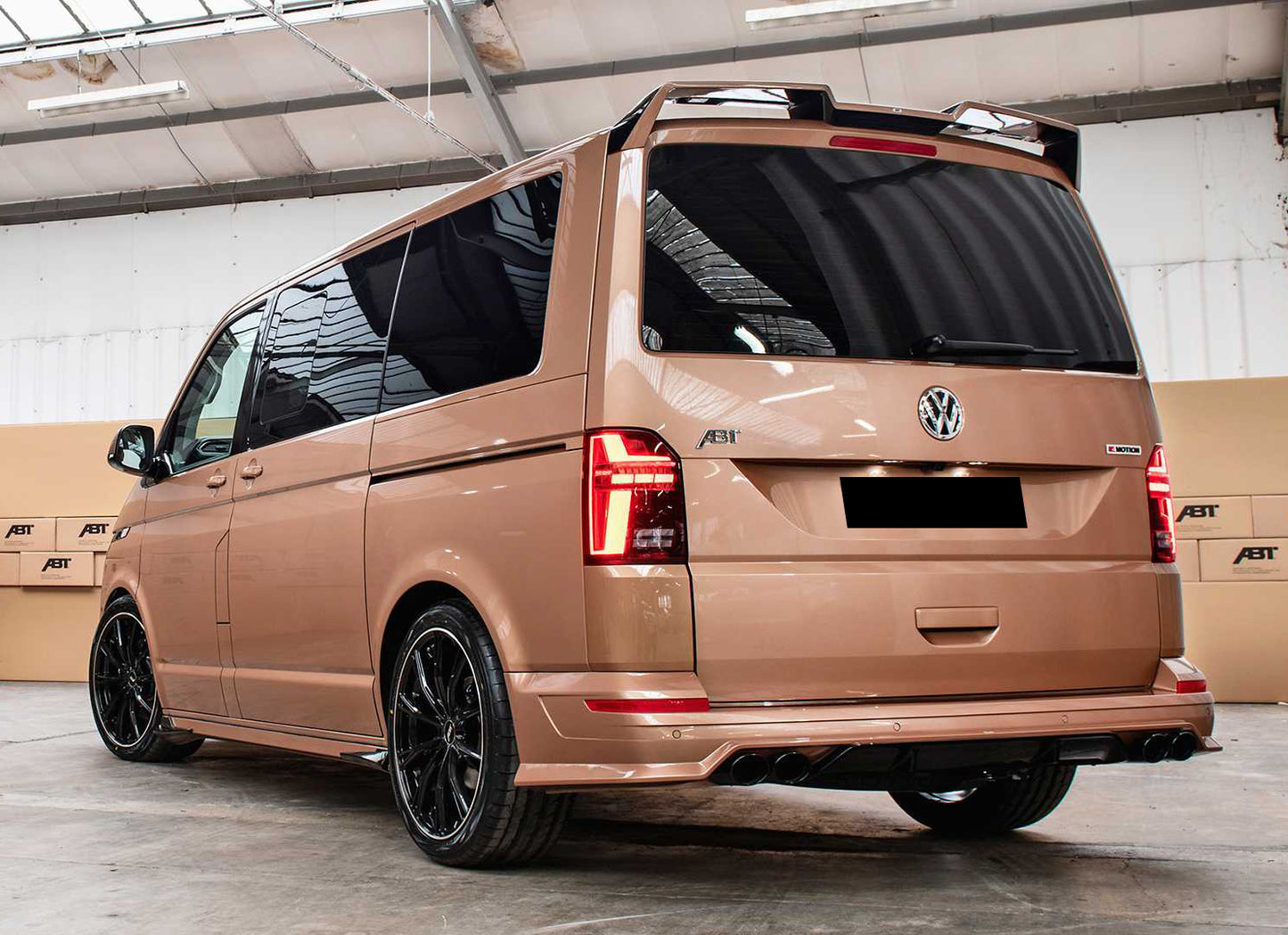 VW TRANSPORTER T6 SPOILER POSTERIORE SUL TETTO LOOK SPORTIVO
