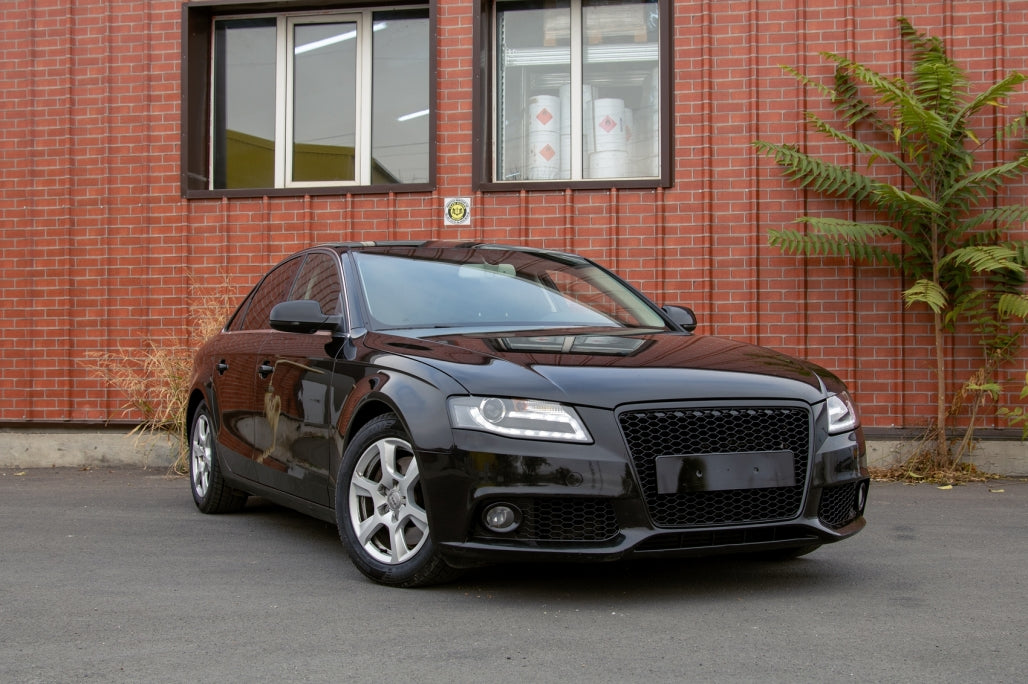 FRONT GRILLE AUDI A4 B8 08-12 AVANT SEDAN RS4 BLACK HONEYCOMB NO LOGO