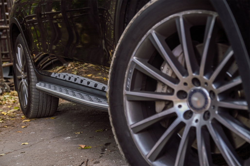 PEDANE LATERALI MERCEDES GLC X253 2015+ SOTTOPORTA ALLUMINIO ANTI SCIVOLO