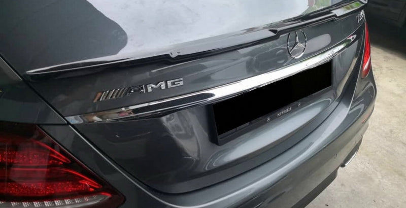 MERCEDES CLASSE E W213 2016+ SPOILER SUL COFANO POSTERIORE LOOK SPORTIVO AMG