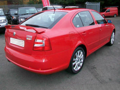 SPOILER POSTERIORE SUL COFANO SKODA OCTAVIA II 2 04-09 ALETTONE LOOK RS