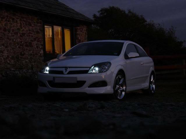 COPPIA LUCI POSIZIONI OPEL ASTRA H GTC KOMBI CANBUS T10 BIANCO GHIACCIO AUTOELEGANCERICAMBI
