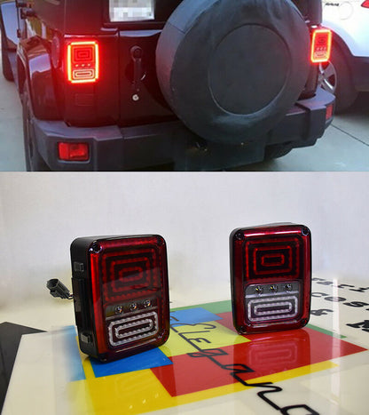 FARI POSTERIORI LED RESTYLING LOOK FANALI ROSSO JEEP WRANGLER JK 2007-2016