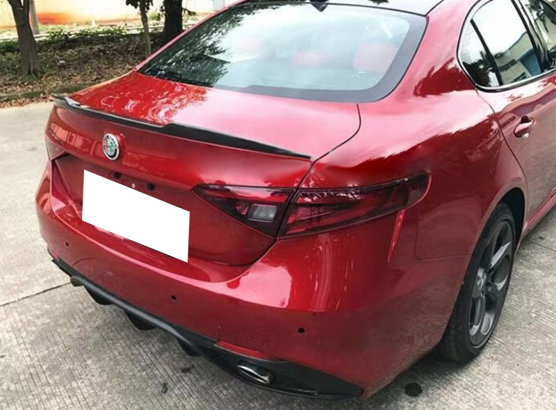 BONNET SPOILER ALFA ROMEO GIULIA 2015+ SPORTY DESIGN IN ABS / PLASTIC