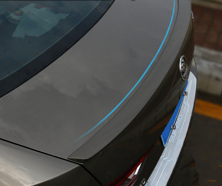 SKODA SUPERB III 2015+ SPOILER POSTERIORE SUL COFANO SPORT ABS