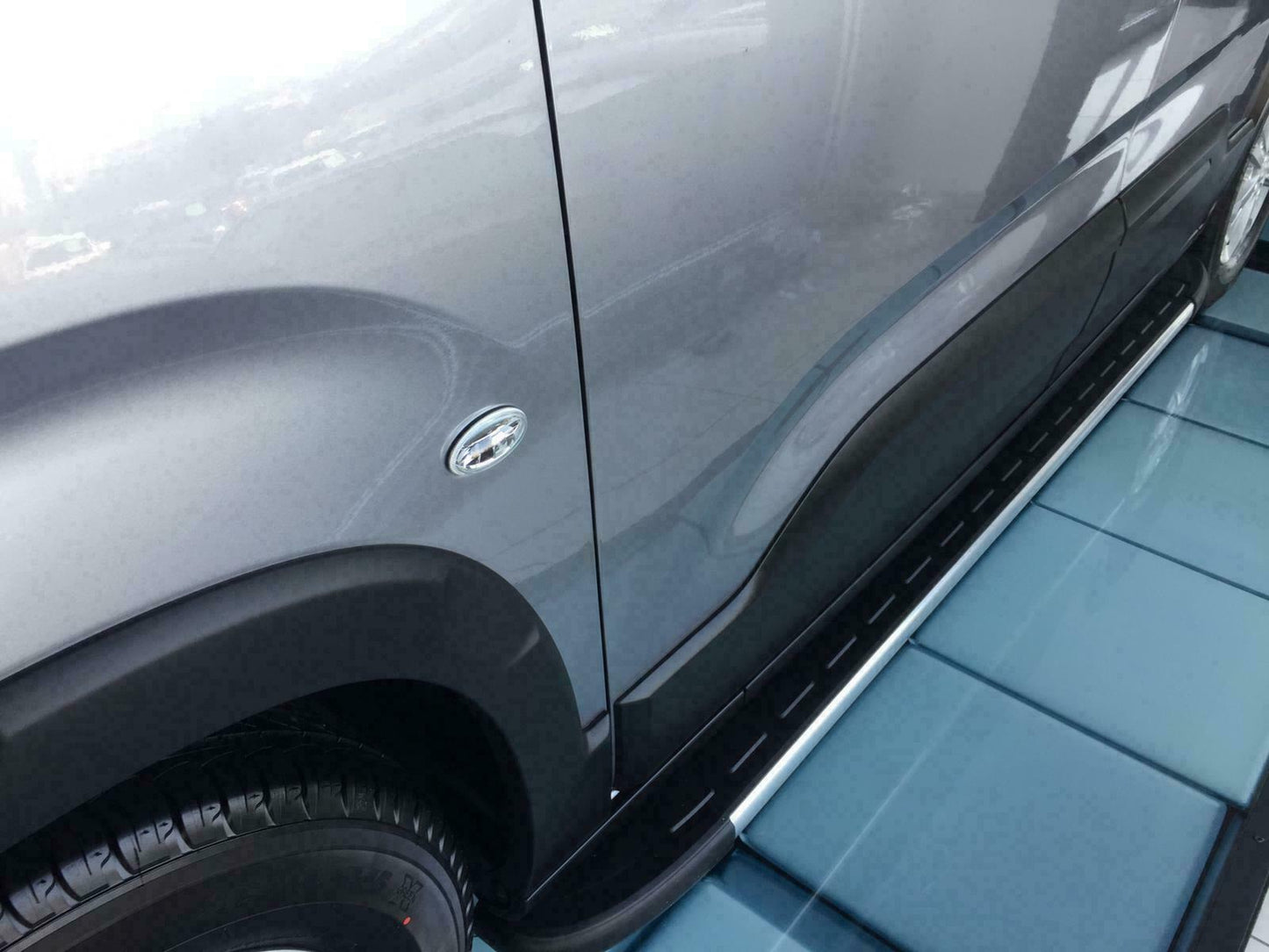 SKODA KODIAQ 2016+ NON-SLIP DOOR PANELS SIDE STEPS