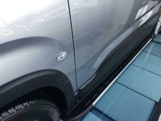 PEDANE LATERALI RANGE ROVER L322 VOGUE 2002-2012 SOTTO PORTA ANTISCIVOLO