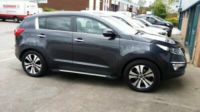 PEDANE LATERALI PER KIA SPORTAGE SL 2009-2015 SOTTO PORTA ANTISCIVOLO PUNTINI