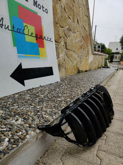 MERCEDES C W205 C205 2019+ FACELIFT GRIGLIA ANTERIORE LOOK AMG PROFILI NERI