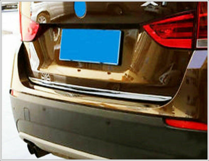 CROMATURA BAGAGLIAIO BMW X1 E84 2009-2015 ACCIAIO INOX ADESIVO 0032 AUTOELEGANCERICAMBI