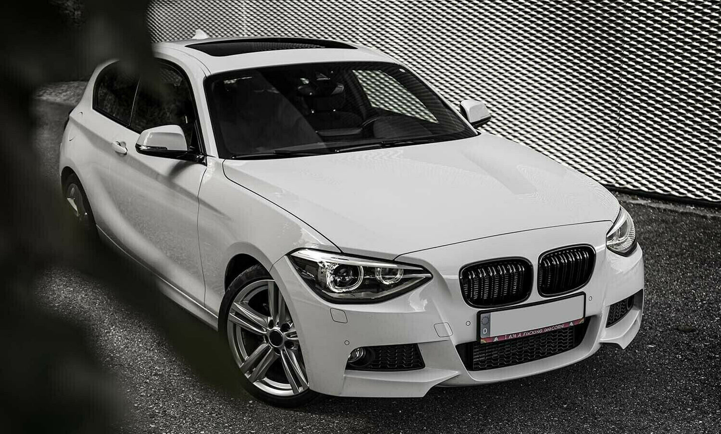 FRONT MUSTACHE GRILLE 1 SERIES F20 F21 2010-2015 M LOOK GLOSSY BLACK DOUBLE KIDNEY NEWS