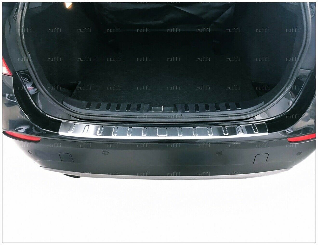 BMW X1 E84 2009-2015 PIASTRA CROMATA PORTELLONE POSTERIORE INOX AUTOELEGANCERICAMBI