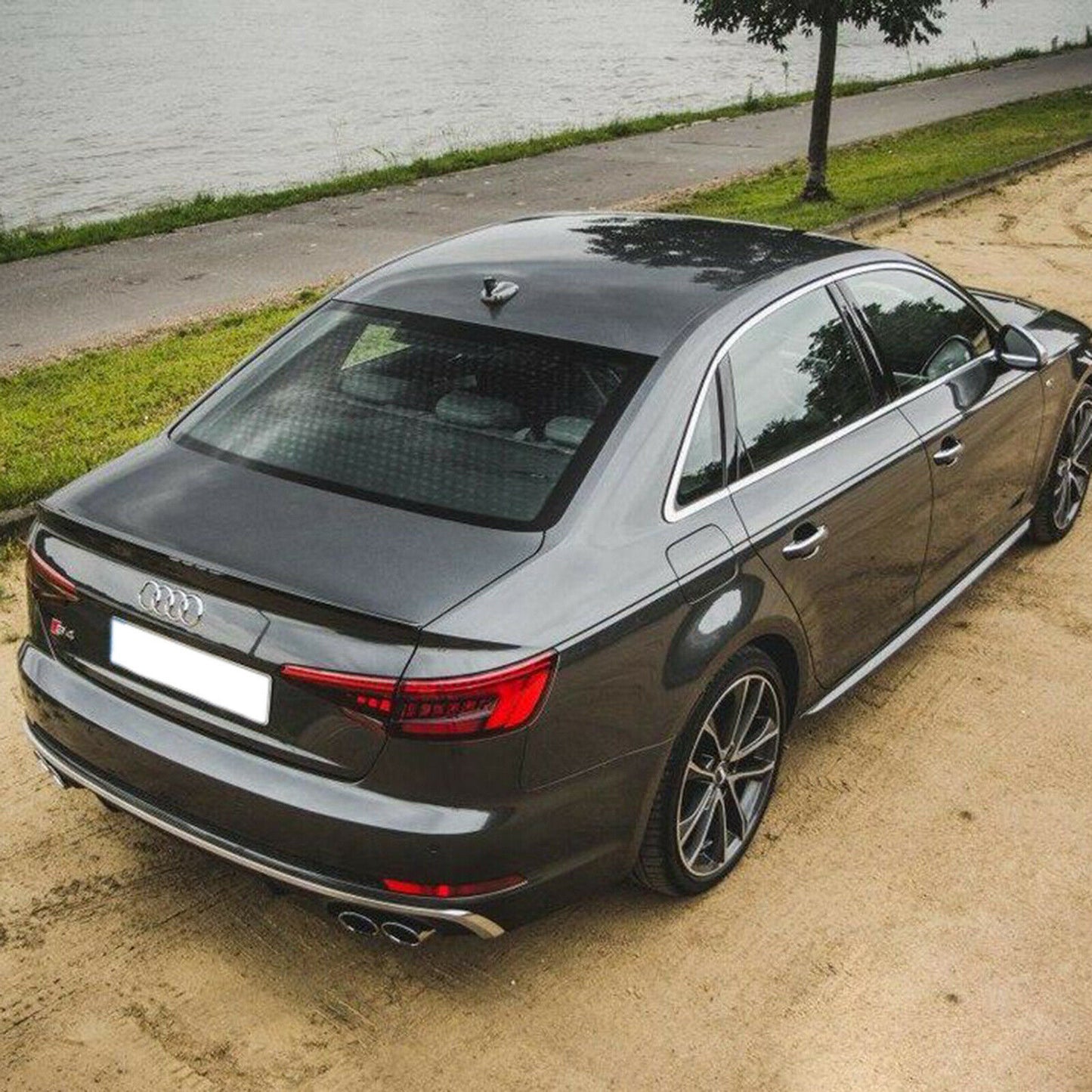 SPOILER POSTERIORE COFANO AUDI A4 B9 2015-2019 BERLINA LOOK S4 ABS NERO LUCIDO