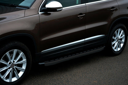 VW TIGUAN 2007-2015 PEDANE LATERALI SOTTO PORTA NERE ALLUMINIO